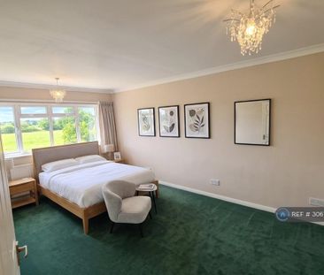 3 bedroom end of terrace house to rent - Photo 4