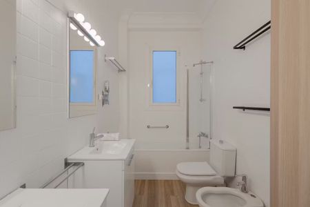 Avinguda de Jacinto Benavente, Valencia, Valencian Community 46005 - Photo 2