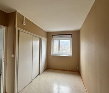 T4 15 AVENUE DE TEISSEIRE 38100 GRENOBLE - Photo 6