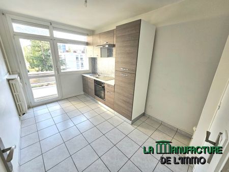 APPARTEMENT F3 TRAVERSANT - BALCON - CAVE ET GARAGE / BERGSON Saint-Étienne (42000) Le bien en vidéo - Photo 4