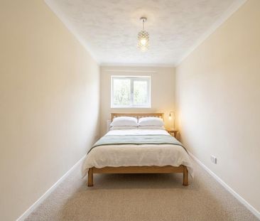 4 bedroom detached house to rent - Photo 1