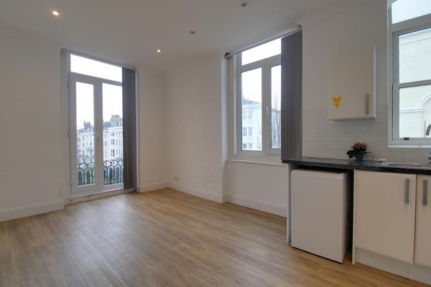 1 bedroom flat to rent - Photo 1