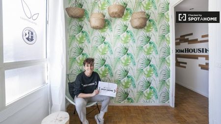 barcelona, Catalonia 08012 - Photo 4