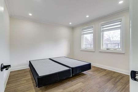 For Lease - 30 Queen Post Drive, Vaughan, Ontario - Photo 4