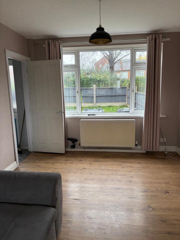 3 Bed Semi-Detached House, Birks Road, S61 - Photo 2