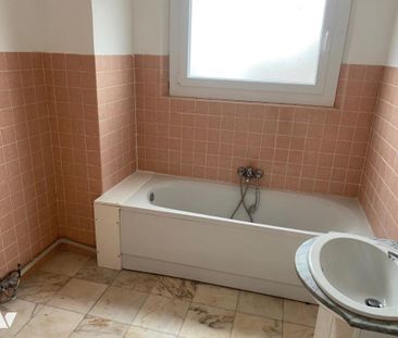 Seclin rue Desmazieres, apt T3 de 80m2 au 2eme étage. 650€ ET 80€ d... - Photo 5