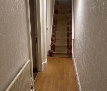 5 bedroom terraced house to rent - Photo 2