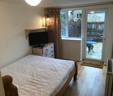 4 bedroom terraced house to rent - Photo 6