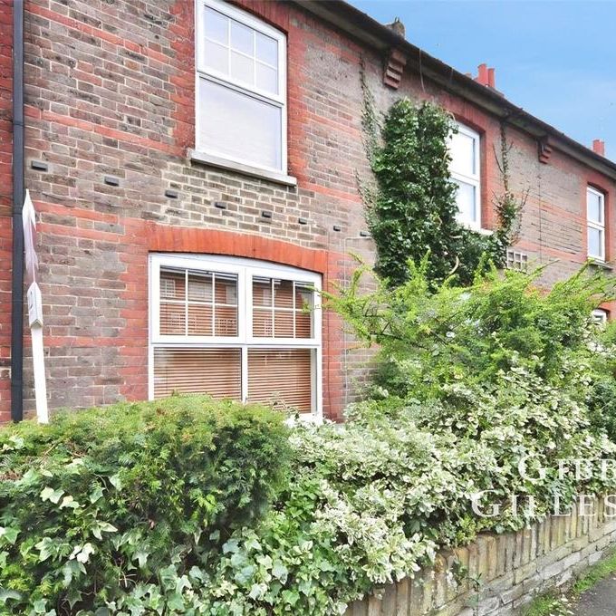 3 bedroom terraced house to rent - Photo 1