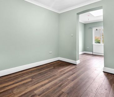 5 bedroom House To Let Total Size: 2067 SQ FT - Photo 5