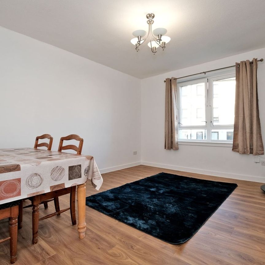 3 Bed Flat, Froghall Gardens, AB24 - Photo 1