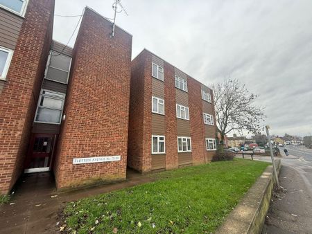 2 bedroom flat to rent - Photo 2