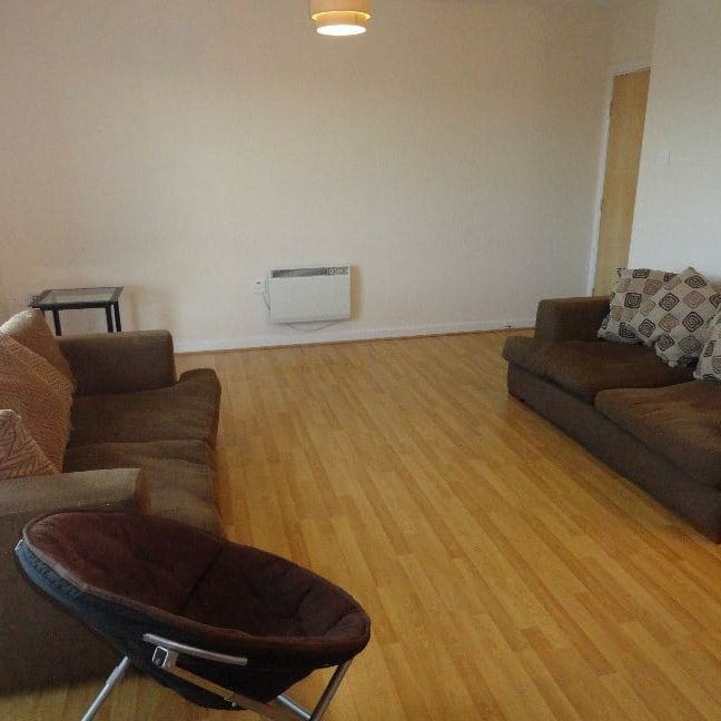 1 Bed Flat, Gilmartin Grove, L6 - Photo 1