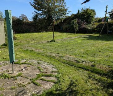 3 bedroom semi-detached house to rent - Photo 4