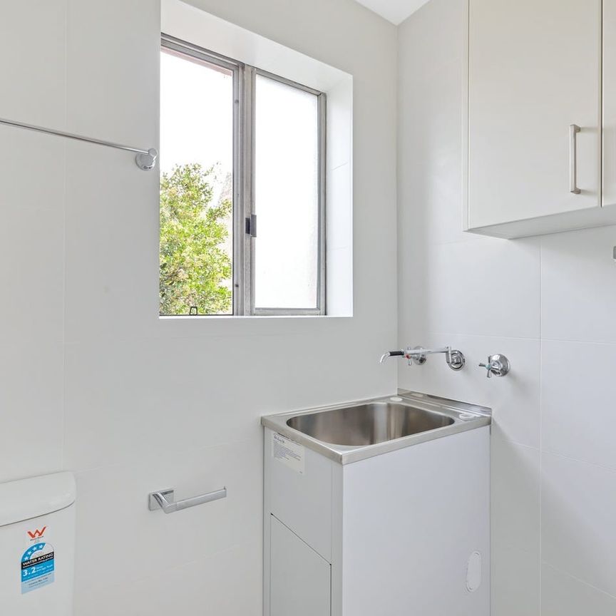 Value and tranquil renovated apartment - Photo 1