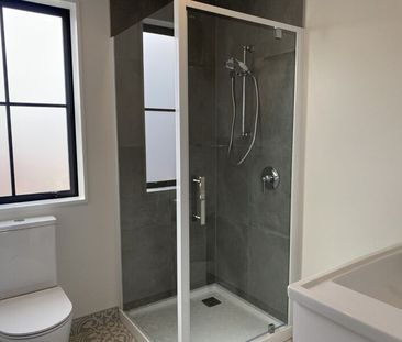 Waltham – Modern Townhouse, 2 Bedroom + Study Nook, Single carpark - Photo 6