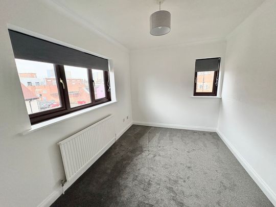 Mumby Road, Gosport, Hampshire, PO12 - Photo 1