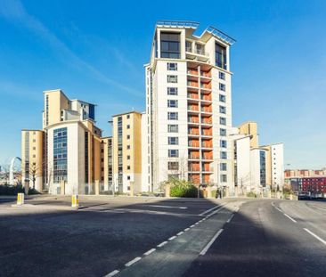 3 bedroom apartment to rent - Photo 6