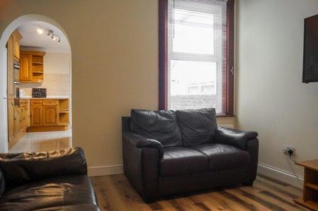 4 bedroom house share to rent - Photo 3