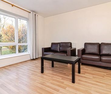 4 bedroom terraced house to rent - Photo 1