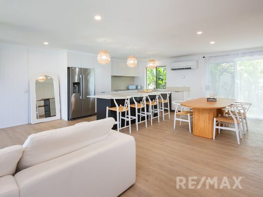 21 Cumberland Drive, Varsity Lakes QLD 4227 - House For Rent | Domain - Photo 1