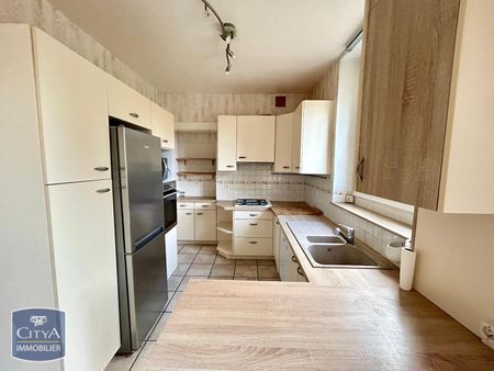 Location Maison 8 pièces 179m² LE MANS 72100 - Photo 2