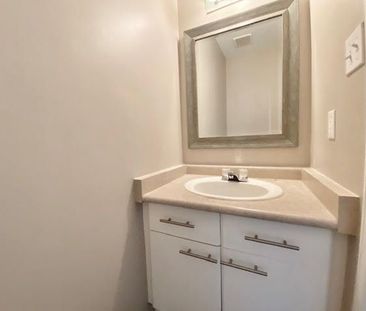 For Lease - 50 Chapman Court Unit# 37, London North, Ontario - Photo 4