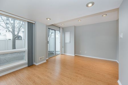 For Lease - 190 Forum Drive Unit# 71, Mississauga, Ontario - Photo 4