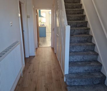 4 Bed Semi-Detached House, Walsall Road, B42 - Photo 6