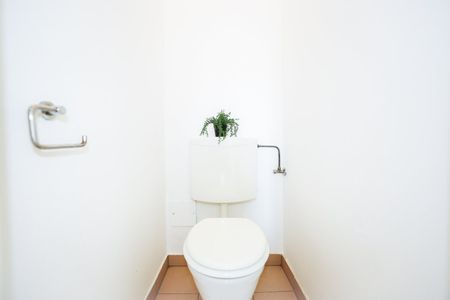 SONNIGER BALKON I HAUPTBAHNHOF I WG TAUGLICH I DUSCHE I HAUSTIERE WILLKOMMEN I AB SOFORT I 4. STOCK MIT LIFT I MODERN SANIERT I PROJEKT WOHNEN - Foto 3