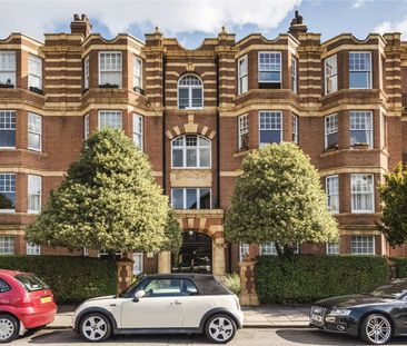 Spacious period apartment within a sought after mansion block in Ch... - Photo 2