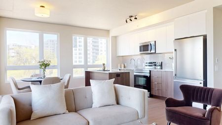 3830 Blvd Saint-Elzéar O, Laval, QC - Photo 2