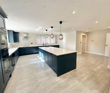 4 bedroom detached house to rent - Photo 6