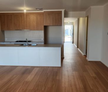 Brand New Designer Home - Photo 3