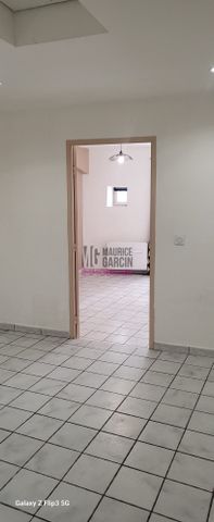 MAISON DE VILLE - Photo 4