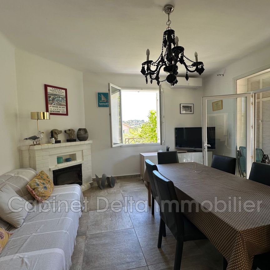 Location Appartement 3 pièces 81m² SANARY SUR MER 83110 - Photo 1