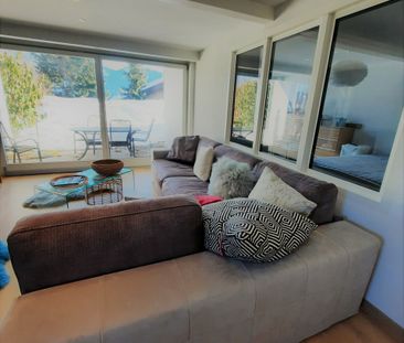 Superbe appartement de 2.5 pièces meublé. Location saison estivale. - Photo 1