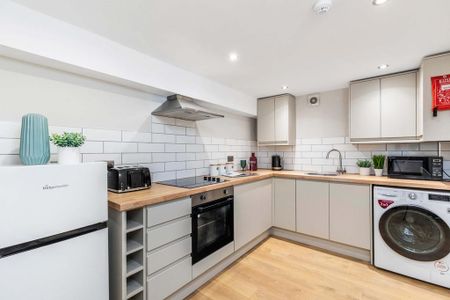 2 bedroom flat to rent - Photo 3