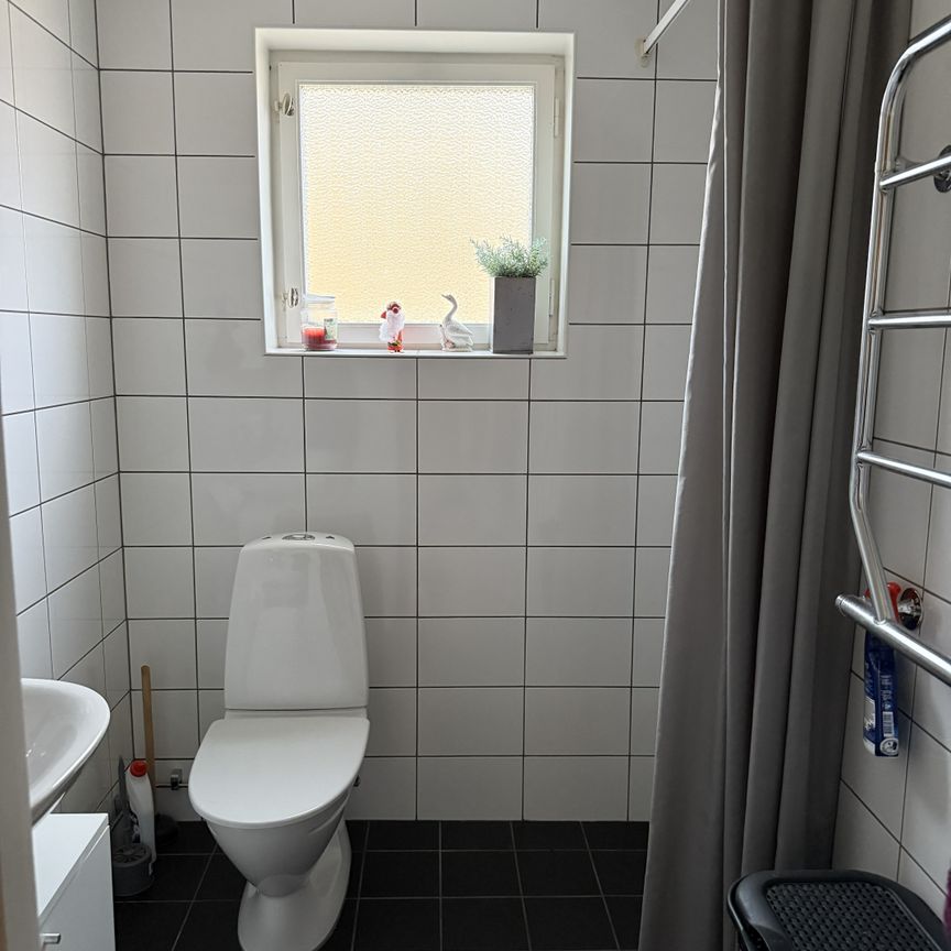 Slottsbacken 5 - Foto 1