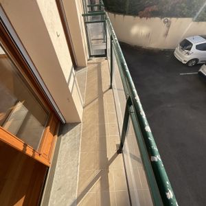 A LOUER - Quartier Près Fichaux - T3 de 75.90m² avec balconnet et parking - Photo 3