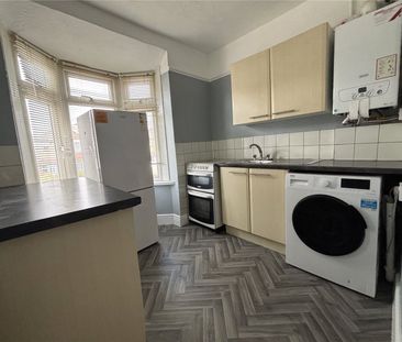 2 bedroom apartment to rent Burgess Road, Southampton, SO16 - Photo 4