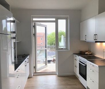 Vejle - Centrum, lys 2-3vær m balkon - Photo 3