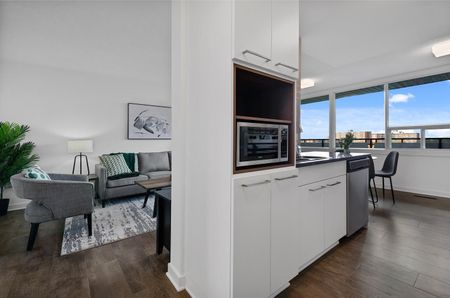 41 Woodridge Crescent, Bayshore - Belltown, Ottawa, ON - Photo 5