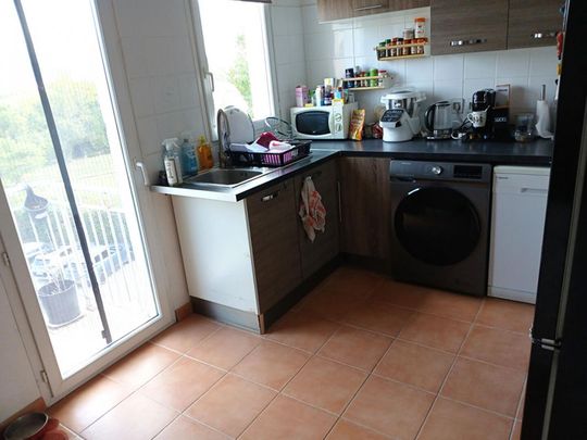 Appartement T4 de 75.42 m2 avec terrasse et balcon - Brignoles - Photo 1