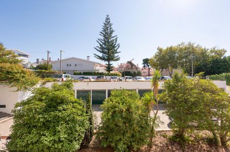 2 Bedroom Apartment with parking, Cascais - Photo 3