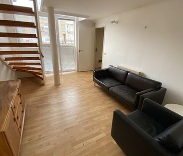 2 Bed Terraced House, Princes Court, SE16 - Photo 2