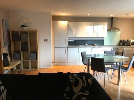 2 bedroom flat to rent - Photo 1