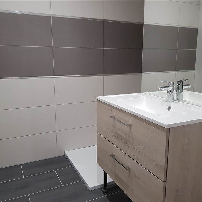 T2 SAINT FERJEUXS - Photo 1