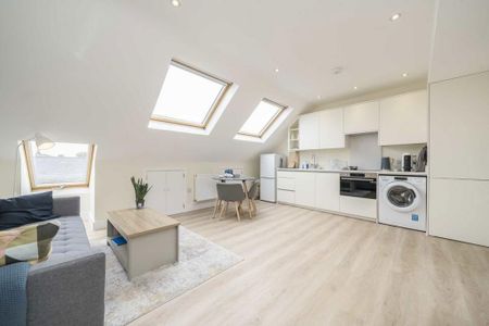 1 bedroom flat to rent - Photo 2