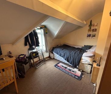 44 St Ives Gardens, Belfast, BT9 5DN - Photo 2